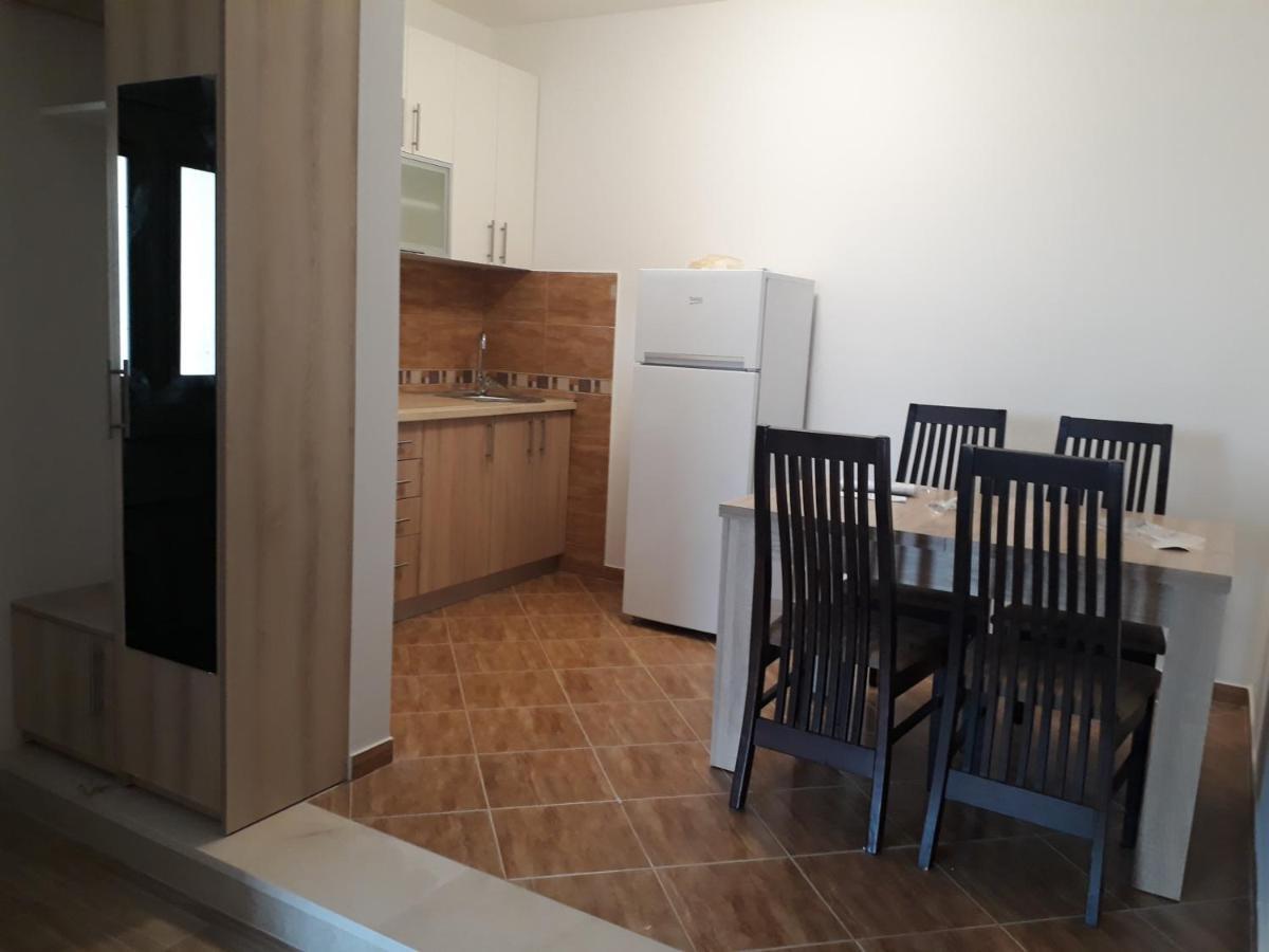Apartmani Andrea Herceg Novi Bagian luar foto