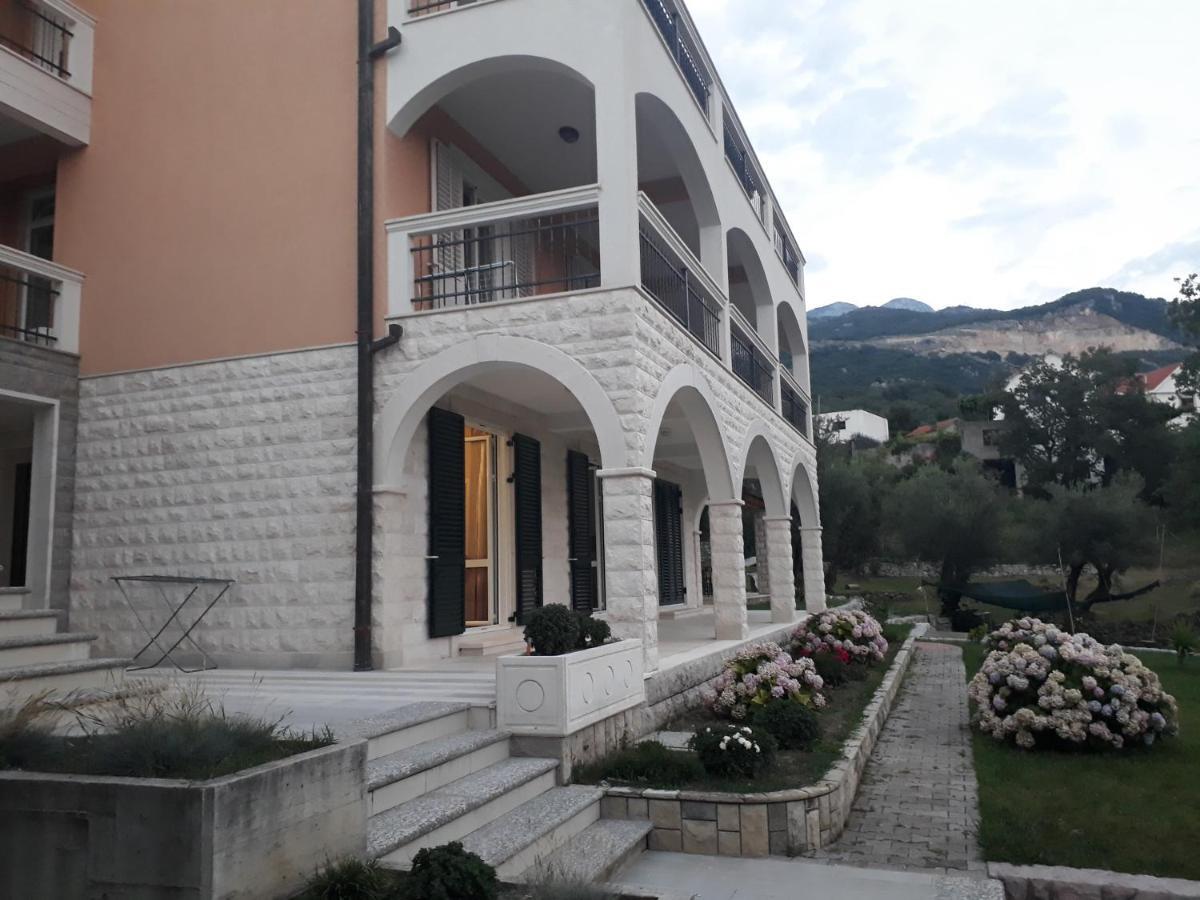 Apartmani Andrea Herceg Novi Bagian luar foto